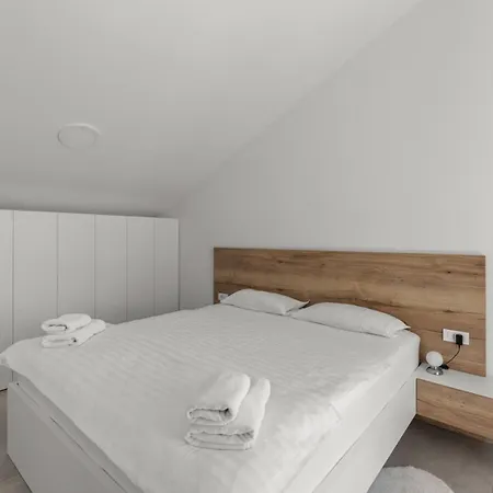 Appartement Penthouse Stella Marini With Jacuzzi And Sea View 2,5 Km From Sea Tar-Vabriga
