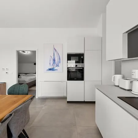 Penthouse Stella Marini With Jacuzzi And Sea View 2,5 Km From Sea Appartement *