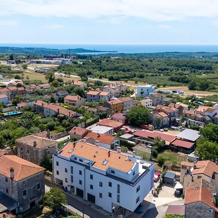 Penthouse Stella Marini With Jacuzzi And Sea View 2,5 Km From Sea *