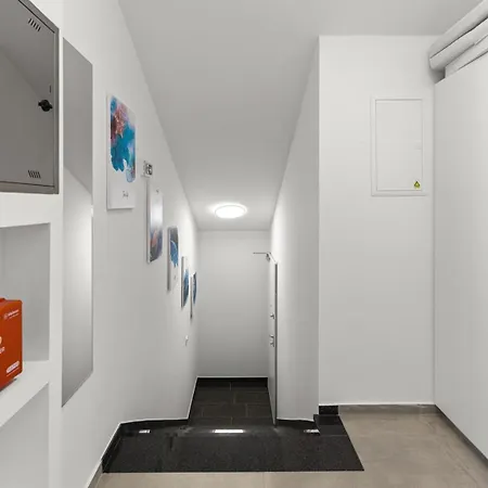 Penthouse Stella Marini With Jacuzzi And Sea View 2,5 Km From Sea Tar-Vabriga