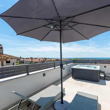 Appartement Penthouse Stella Marini With Jacuzzi And Sea View 2,5 Km From Sea