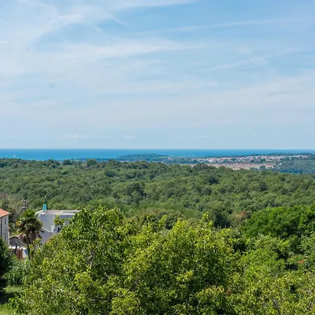 Penthouse Stella Marini With Jacuzzi And Sea View 2,5 Km From Sea *