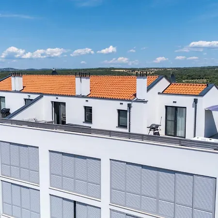 Penthouse Stella Marini With Jacuzzi And Sea View 2,5 Km From Sea Appartement *